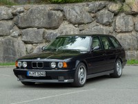 BMW M5 Touring 1992 hoodie #1561774