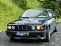 BMW M5 Touring 1992 puzzle 1561783