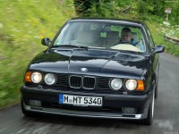 BMW M5 Touring 1992 Mouse Pad 1561784
