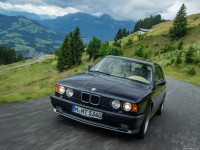 BMW M5 Touring 1992 Sweatshirt #1561788