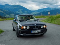 BMW M5 Touring 1992 hoodie #1561794