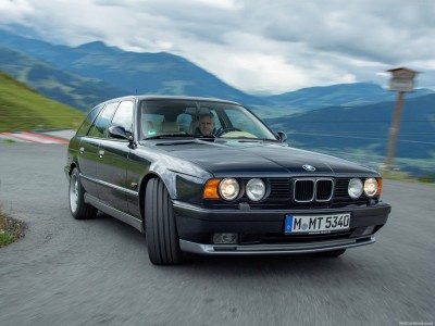 BMW M5 Touring 1992 stickers 1561796