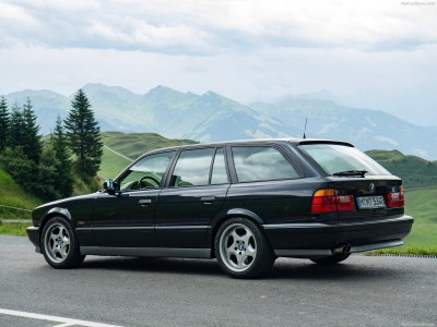 BMW M5 Touring 1992 stickers 1561803