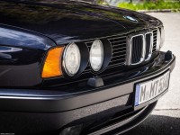 BMW M5 Touring 1992 hoodie #1561830