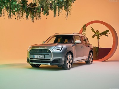 Mini Countryman SE ALL4 2024 calendar