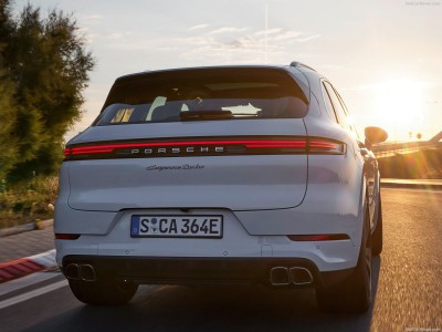 Porsche Cayenne Turbo E-Hybrid 2024 tote bag #1563627