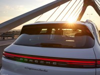 Porsche Cayenne Turbo E-Hybrid 2024 Longsleeve T-shirt #1563631