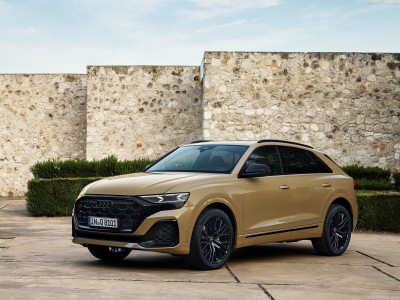 Audi Q8 2024 calendar