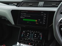Audi SQ8 Sportback e-tron Black Edition [UK] 2024 hoodie #1564926