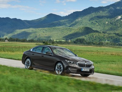 BMW 530e Sedan 2024 Poster 1564982