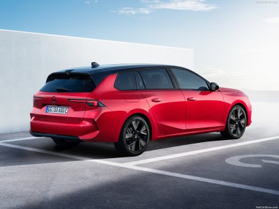Opel Astra Sports Tourer Electric 2024 poster
