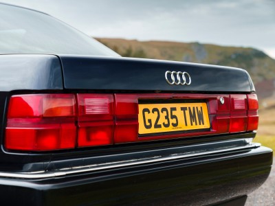 Audi V8 [UK] 1989 tote bag #1566992
