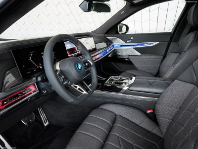 BMW i7 M70 xDrive 2024 tote bag #1567617