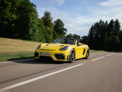 Porsche 718 Spyder RS Racing Yellow 2024 Poster 1569129