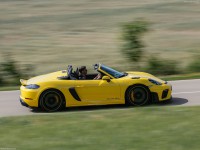 Porsche 718 Spyder RS Racing Yellow 2024 puzzle 1569138