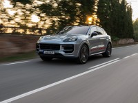 Porsche Cayenne Turbo E-Hybrid Coupe 2024 Poster 1569329