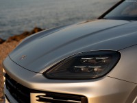 Porsche Cayenne Turbo E-Hybrid Coupe 2024 t-shirt #1569372