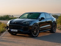 Porsche Cayenne Turbo E-Hybrid Coupe with GT Package 2024 hoodie #1569386