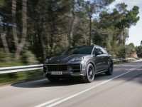 Porsche Cayenne Turbo E-Hybrid Coupe with GT Package 2024 Longsleeve T-shirt #1569411