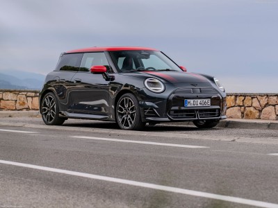 Mini Cooper SE JCW Trim 2024 poster