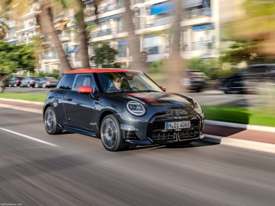 Mini Cooper SE JCW Trim 2024 calendar