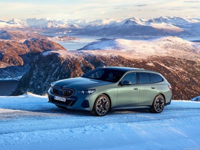 BMW i5 Touring 2025 poster