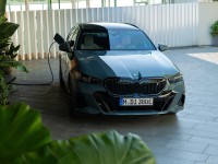 BMW i5 Touring 2025 hoodie #1575228