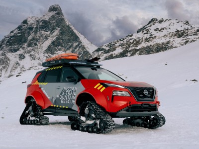 Nissan X-Trail Mountain Rescue Concept 2024 Poster 1576078