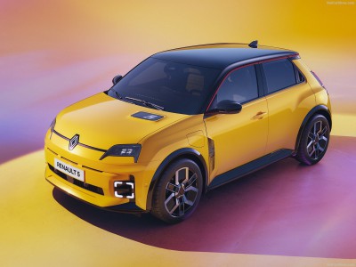 Renault 5 E-Tech 2025 poster