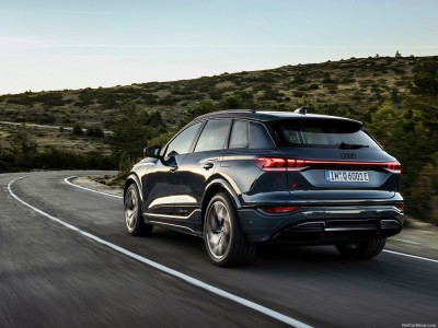 Audi Q6 e-tron quattro 2025 mug #1578634