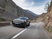 Porsche Macan 2025 Longsleeve T-shirt #1582448