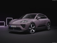 Porsche Macan 2025 Longsleeve T-shirt #1582476