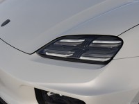 Porsche Macan Turbo 2025 Mouse Pad 1582630