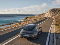 Porsche 911 Carrera GTS 2025 Longsleeve T-shirt #1585657
