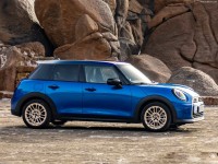 Mini Cooper S 5-door 2025 Mouse Pad 1590956
