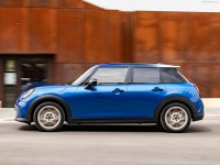 Mini Cooper S 5-door 2025 Mouse Pad 1590962