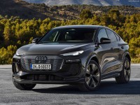 Audi Q6 Sportback e-tron 2025 Longsleeve T-shirt #1593286