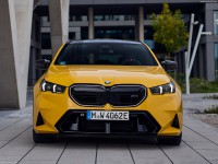 BMW M5 Touring Speed Yellow 2025 Longsleeve T-shirt #1595930
