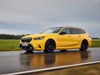 BMW M5 Touring Speed Yellow 2025 Longsleeve T-shirt #1595947