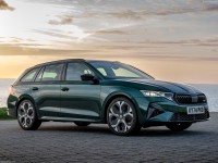 Skoda Octavia vRS Estate [UK] 2025 mug #1598490