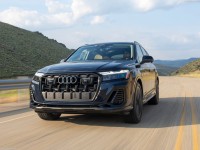 Audi Q7 [US] 2025 Mouse Pad 1599345