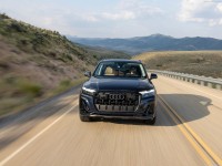 Audi Q7 [US] 2025 Mouse Pad 1599346