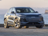 Audi Q6 e-tron [US] 2025 Longsleeve T-shirt #1601590