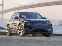 Audi Q6 e-tron [US] 2025 Longsleeve T-shirt #1601595