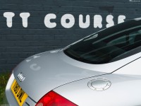 Audi TT Coupe [UK] 1999 Mouse Pad 1611764