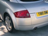 Audi TT Coupe [UK] 1999 Longsleeve T-shirt #1611811