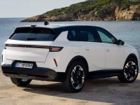 Opel Grandland Plug-in Hybrid 2025 Tank Top #1614253