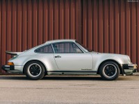 Porsche 911 Turbo 3.0 Coupe 1975 Mouse Pad 1616562