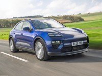 Porsche Macan [UK] 2025 tote bag #1616746
