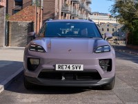 Porsche Macan [UK] 2025 Poster 1616758